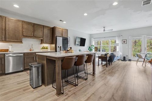 2913 Ilir Mnr Nw, Atlanta, GA, 30318-2231 | Card Image