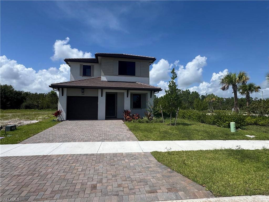 Residential Lease in AVE MARIA