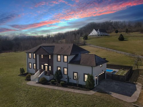 5565 Brick Church Pike, Goodlettsville, TN, 37072-9019 | Card Image