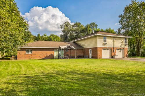 24 New Rd, Milton, NY, 12547-5029 | Card Image