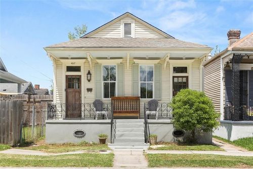 4617 S Saratoga St, New Orleans, LA, 70115-5543 | Card Image