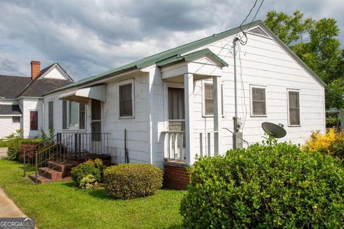 303 W Parker St, Baxley, GA, 31513-0674 | Card Image