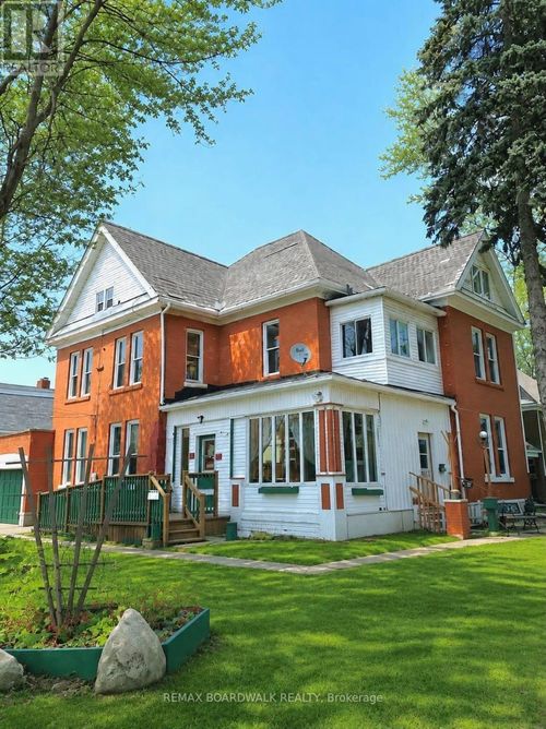 205 First St E, Cornwall, ON, K6H1K9 | Card Image