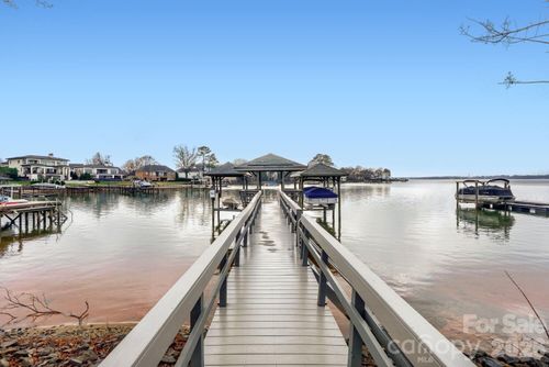 22527 John Gamble Rd, Cornelius, NC, 28031-6673 | Card Image
