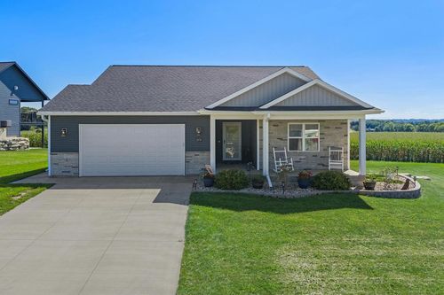 2070 Fawn Valley Ct, REEDSBURG, WI, 53959-9279 | Card Image