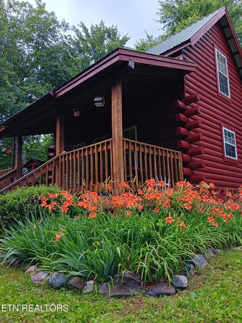 1830 Cherry View Ln, Sevierville, TN, 37876 | Card Image