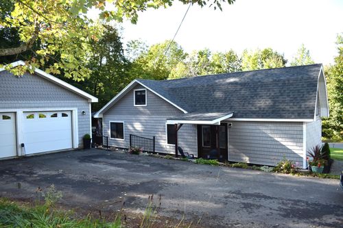 1 Lane Hill Road, Lincoln, ME, 04457 | Card Image
