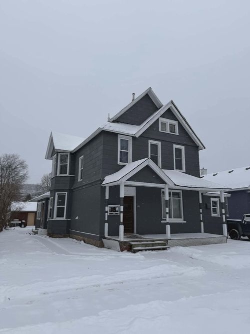 263 E King St, Winona, MN, 55987-3864 | Card Image