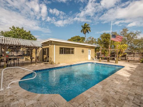 5372 Nw 5th Ave, Oakland Park, FL, 33309-3267 | Card Image