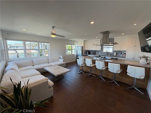 225 Calle Serena, San Clemente, CA, 92672-4323 | Card Image