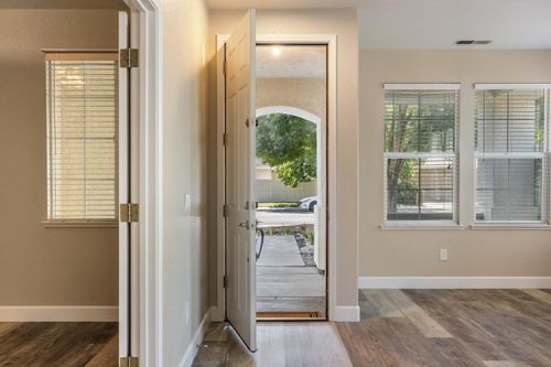 3917 Dragoo Park Drive, Modesto, CA, 95356 | Card Image