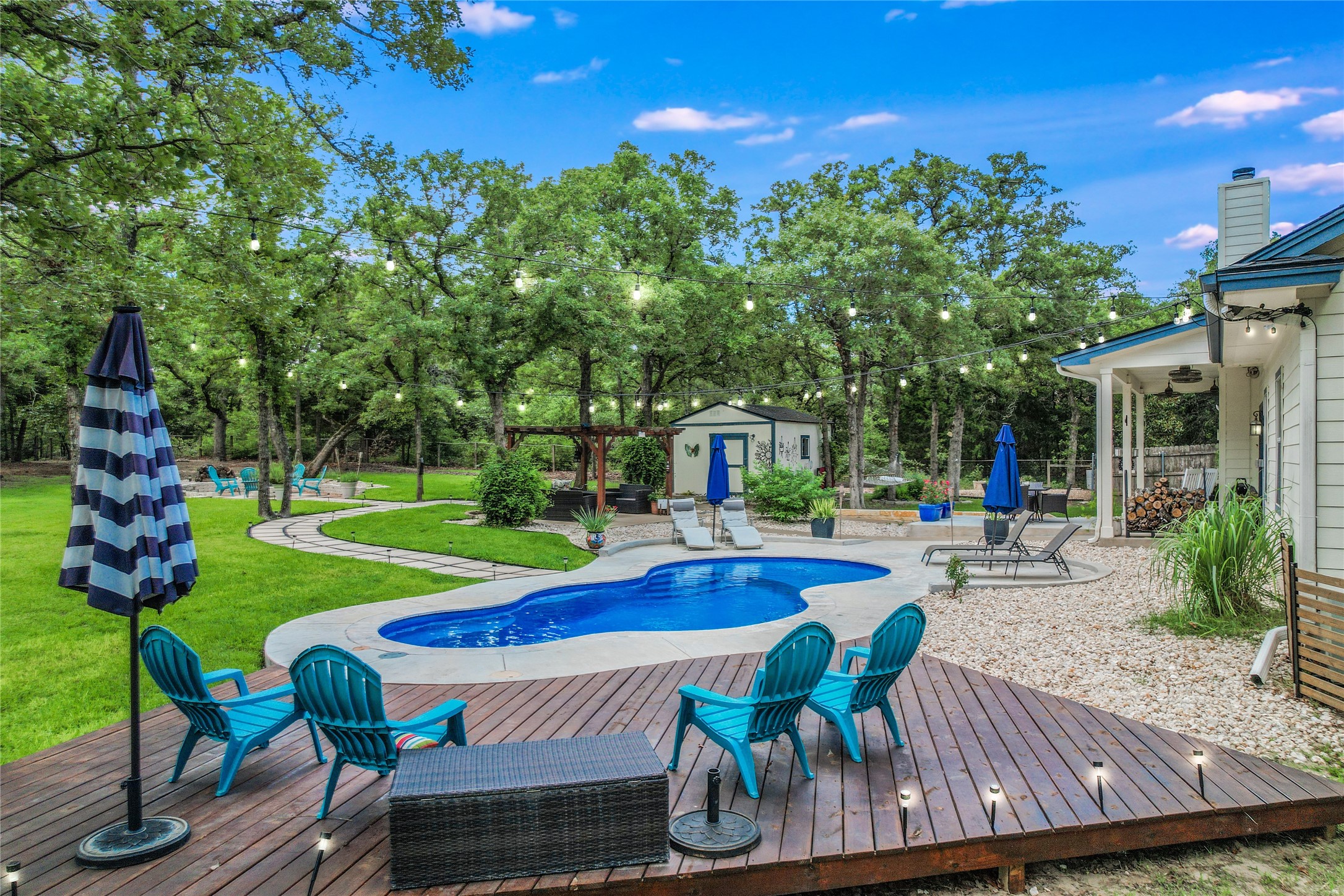 Pin Oak Xing, Elgin, TX 78621