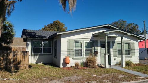 410 Center St, GREEN COVE SPRINGS, FL, 32043-3459 | Card Image