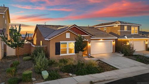 20075 Sanquinella Cir, Riverside, CA, 92507-1595 | Card Image