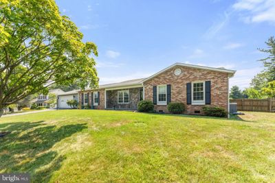 8158 Poplar Grove Dr, House other with 3 bedrooms, 2 bathrooms and null parking in WARRENTON VA | Image 1