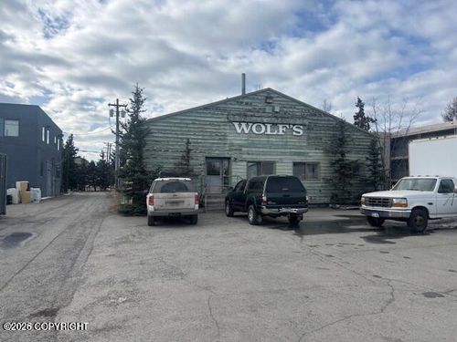 2404 Barrow St, Anchorage, AK, 99503-2023 | Card Image