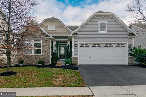 1115 Long Farm Cir, BRUNSWICK, MD, 21716-9743 | Card Image