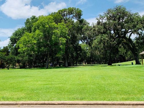 2200 Sunset Oaks Dr, West Columbia, TX, 77486-3818 | Card Image
