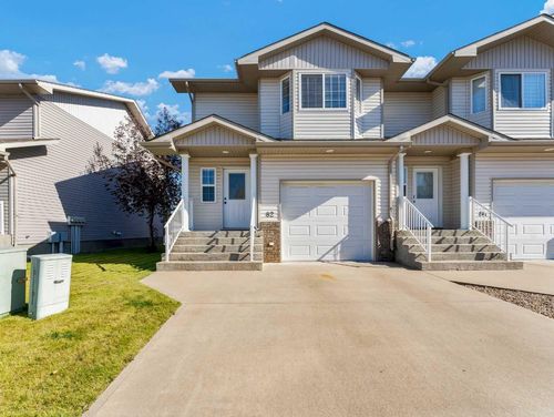 82 Saamis Meadows Lane Sw, Medicine Hat, AB, T1B0A6 | Card Image