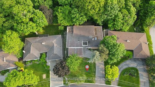 53 Forest Grove Dr, North York, ON, M2K1Z4 | Card Image
