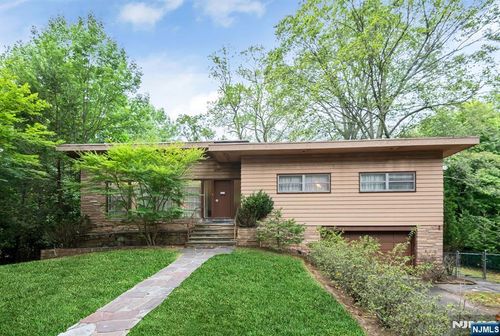 430 Elkwood Ter, Englewood, NJ, 07631-1935 | Card Image