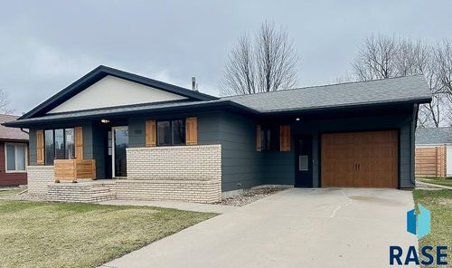 109 E Brown St Street, Luverne, MN, 56156 | Card Image