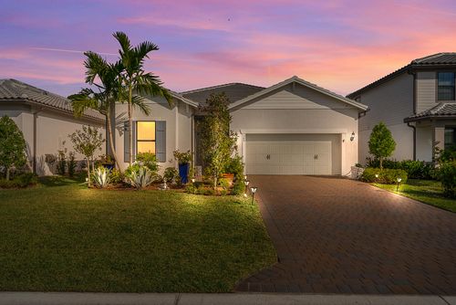 389 Se Filoli Dr, Port St. Lucie, FL, 34984-8407 | Card Image