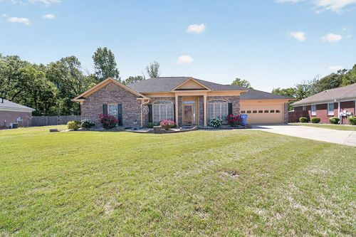 5545 Chatham Woods Drive, Columbus, GA, 31907 | Card Image