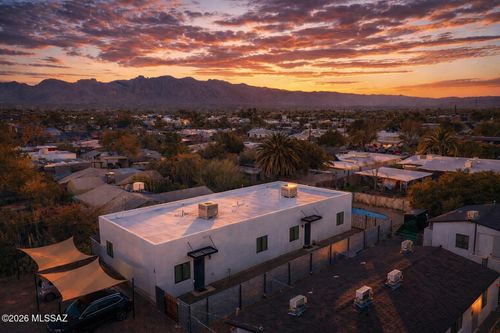 2720 N Hopi Pl, Tucson, AZ, 85705-5499 | Card Image