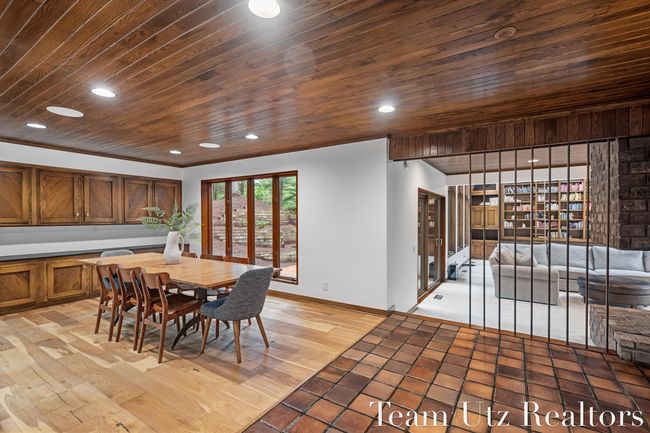Formal Dinning Room | Image 23