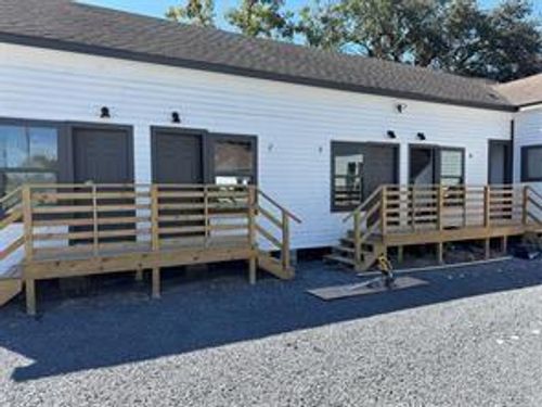 8-905 74th St, Houston, TX, 77011-2809 | Card Image