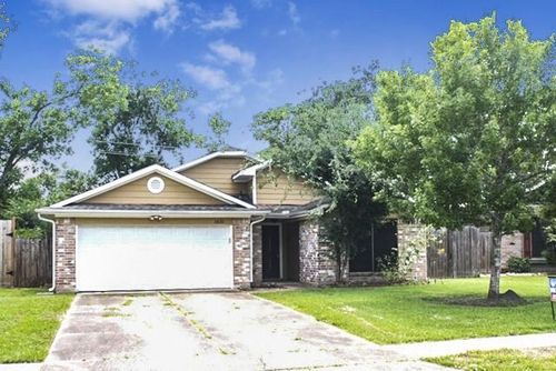 3835 Brookwind Dr, La Porte, TX, 77571-3799 | Card Image