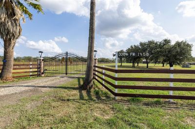 3384 Fm 1458 Road, House other with 3 bedrooms, 2 bathrooms and null parking in Sealy TX | Image 3