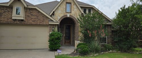 2323 Tawny Owl Rd, Grand Prairie, TX, 75052-2203 | Card Image