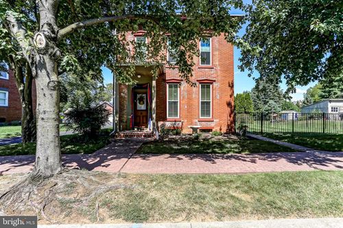 11 W High St, Maytown, PA, 17550-9720 | Card Image