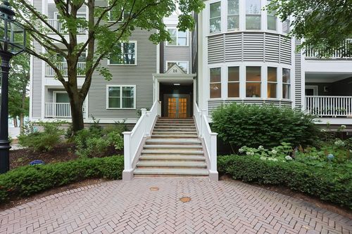 apt-3e-26 Holly Ln, Chestnut Hill, MA, 02467-2155 | Card Image