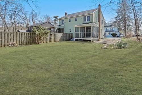 1-4 Maplewood Ave, Amesbury, MA, 01913-1811 | Card Image