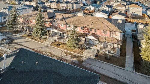 110 Eversyde Common Sw, Calgary, AB, T2Y4Z6 | Card Image