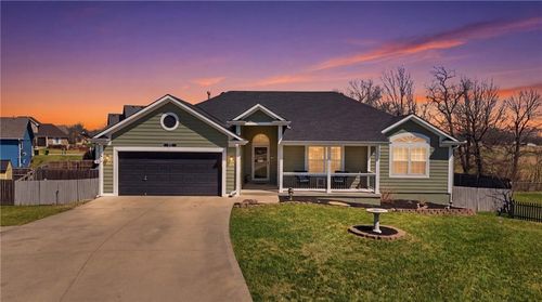 3206 Steel Cir, Harrisonville, MO, 64701-4389 | Card Image
