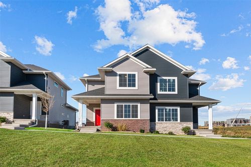 639 Catherine Dr, Tiffin, IA, 52340-8034 | Card Image