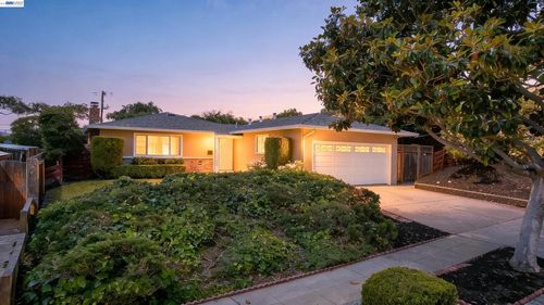 604 Jilliene Way, Hayward, CA, 94544-7455 | Card Image