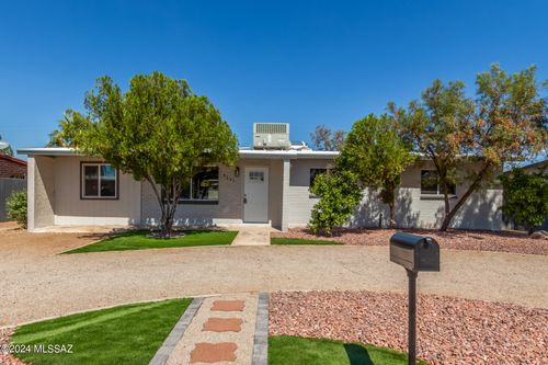6261 E 20th St, Tucson, AZ, 85711-5219 | Card Image