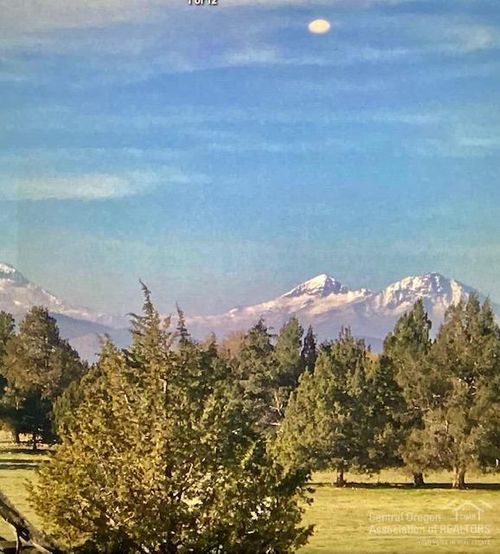 2525 Ne Negus Way, Redmond, OR, 97756 | Card Image