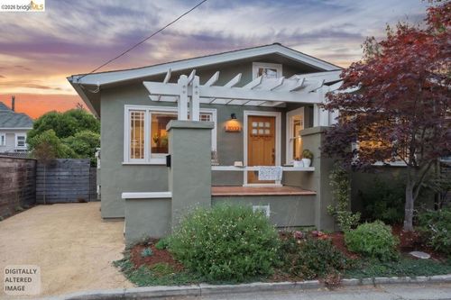 3032 Bateman St, Berkeley, CA, 94705-2508 | Card Image
