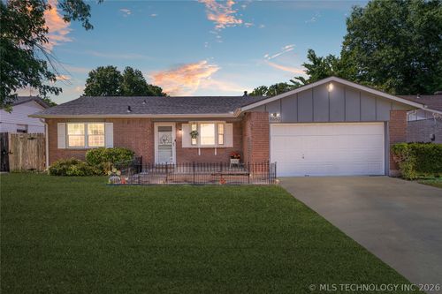 11880 38th St, Tulsa, OK, 74146-2817 | Card Image