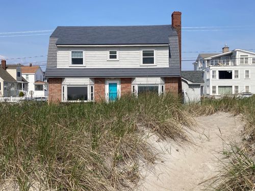 99 Ocean Dr, Seabrook, NH, 03874-4711 | Card Image