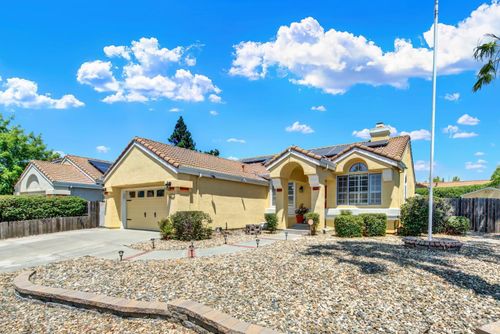 601 Fox Pointe Road, Vacaville, CA, 95687 | Card Image