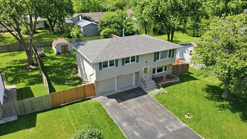 134 Michael Ln, New Lenox, IL, 60451-1140 | Card Image