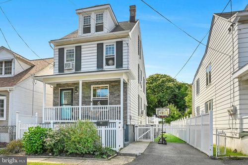 404 S Front St, SAINT CLAIR, PA, 17970-1308 | Card Image