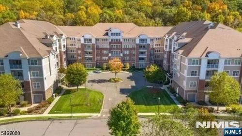 1107 Warrens Way, Wanaque, NJ, 07465 | Card Image